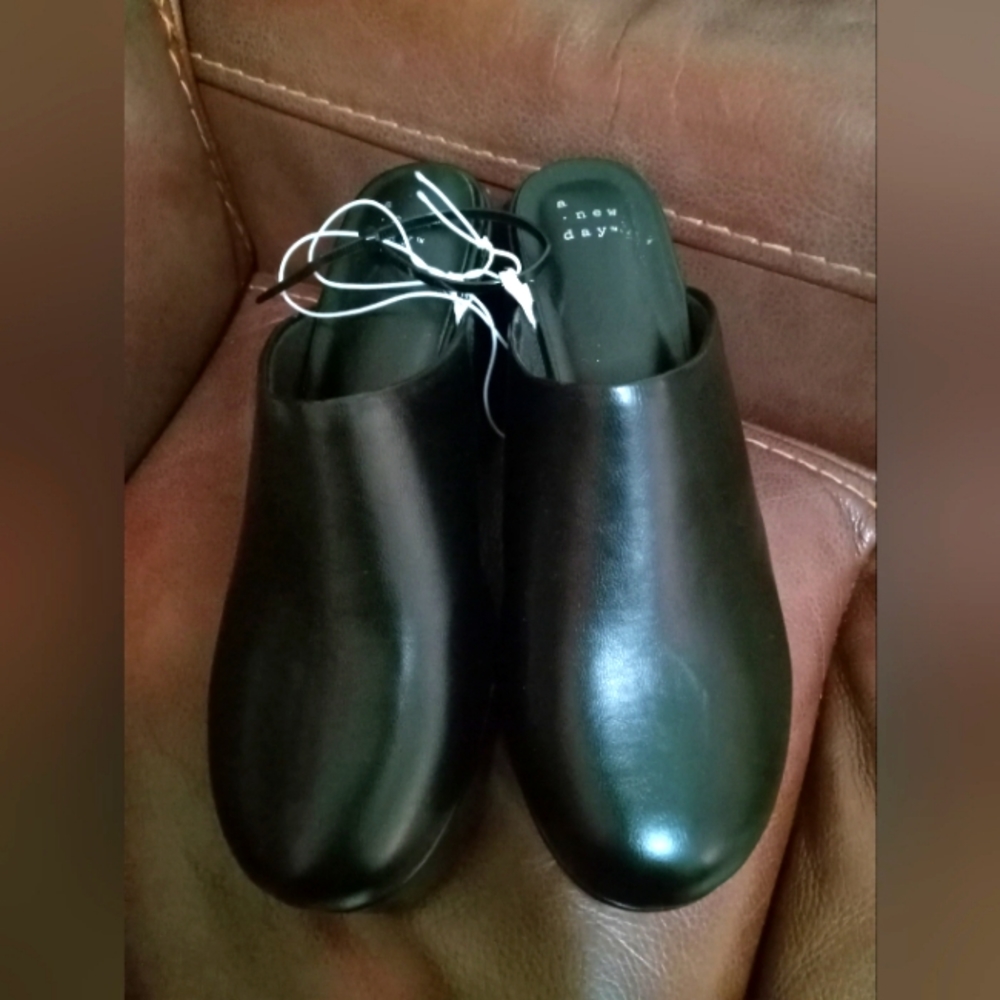 Women's Clog Heels
